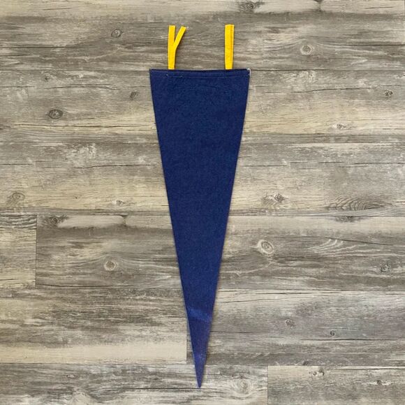 Pennant, Montana Souvenir Collectible, Vintage 11.5 Vintage 1940s Bowie Arizona Home On The Range Motel Souvenir Pennant Western
